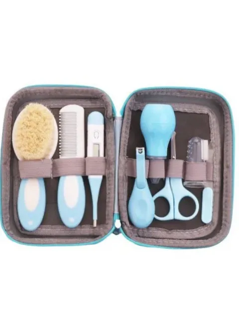 Chicco Complete Baby Care Set - Newborn Essentials in Blue (8 Pieces)